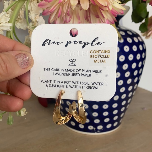 Free People Jewelry - Free People Laura Recycled Earrings in Gold, lavender seed paper can be plants